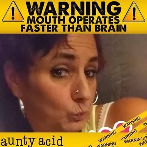 Meet your Posher, Dana